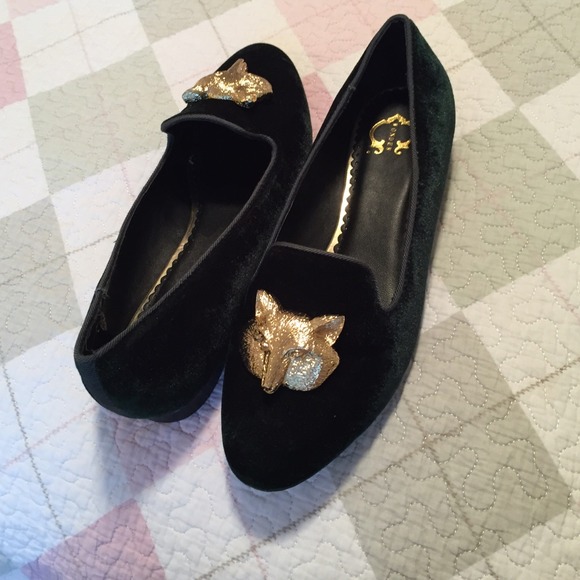 ❌SOLD❌dark green velvet loafers with fox head - Picture 3 of 4