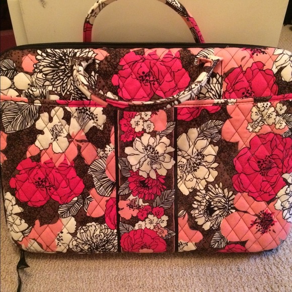 ✨BRAND NEW AUTHENTIC VERA BRADLEY LAPTOP CARRIER