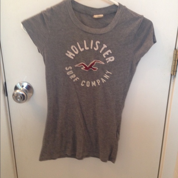 Grey hollister top