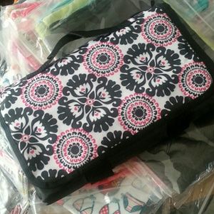 THIRTY ONE ABOUT TOWN BLANKET