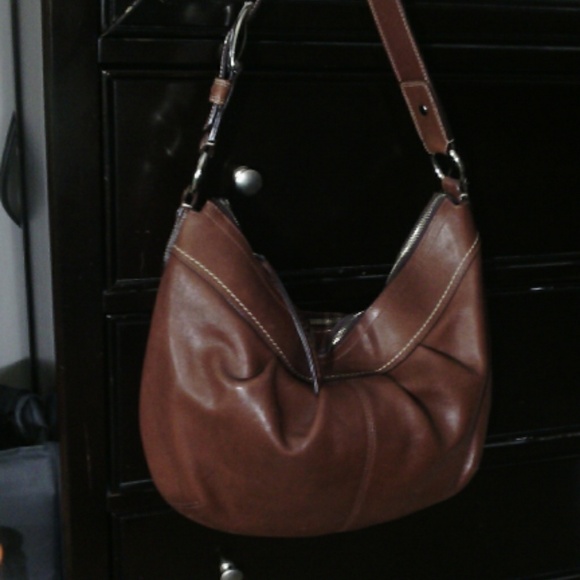 Authentic Coach purse - Picture 1 of 4