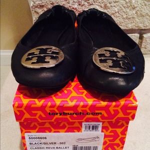 Black Tory Burch flats