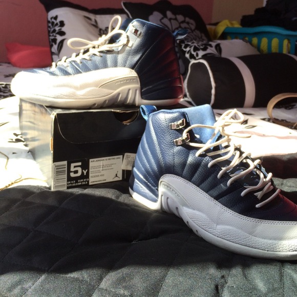 Jordan retro 12s
