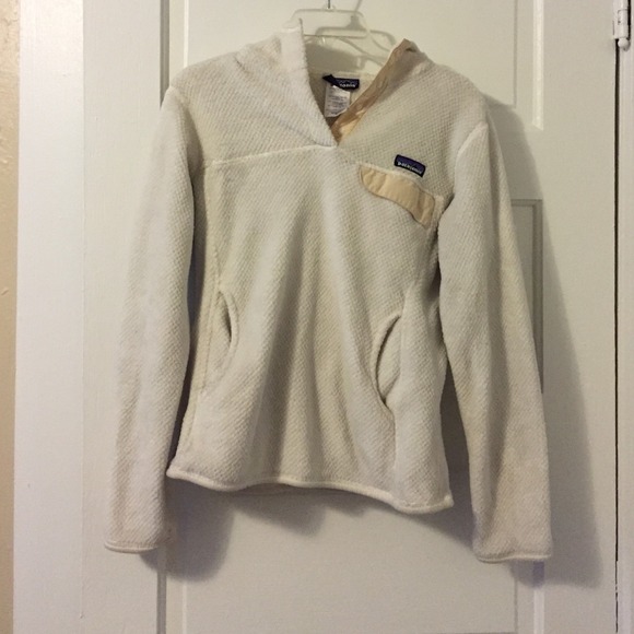 Patagonia pullover with hood