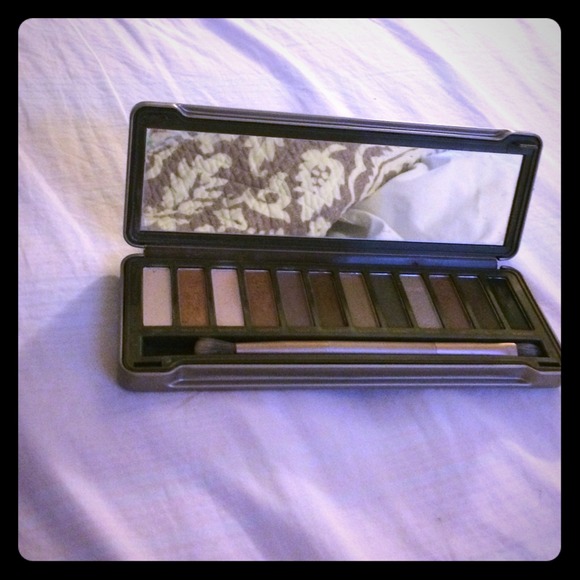 NAKED 2