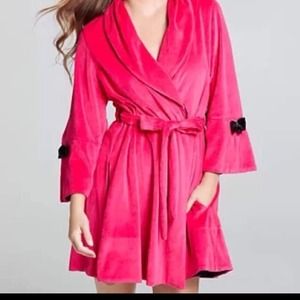 Betsey Johnson Robe