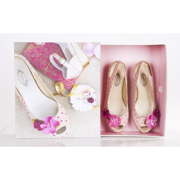 NIB joyfolie flats in pink polka dot size 6.5