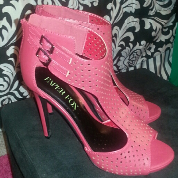 ***NEW...Red T-strap sandal