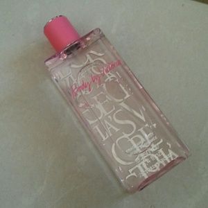 VICTORIA SECRETS BODY SPRAY