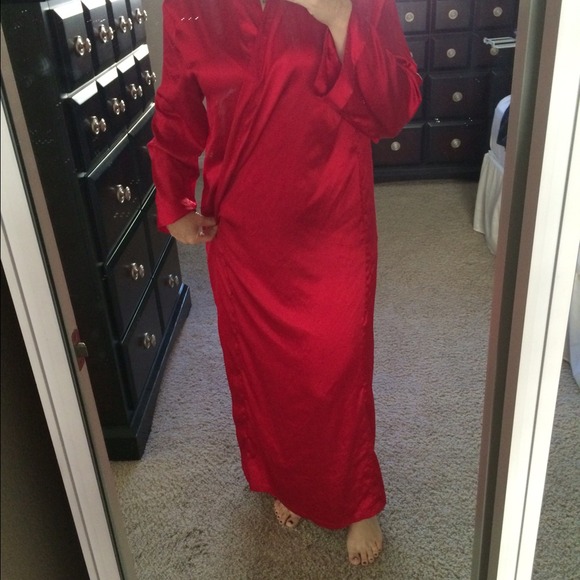 VS red silk robe