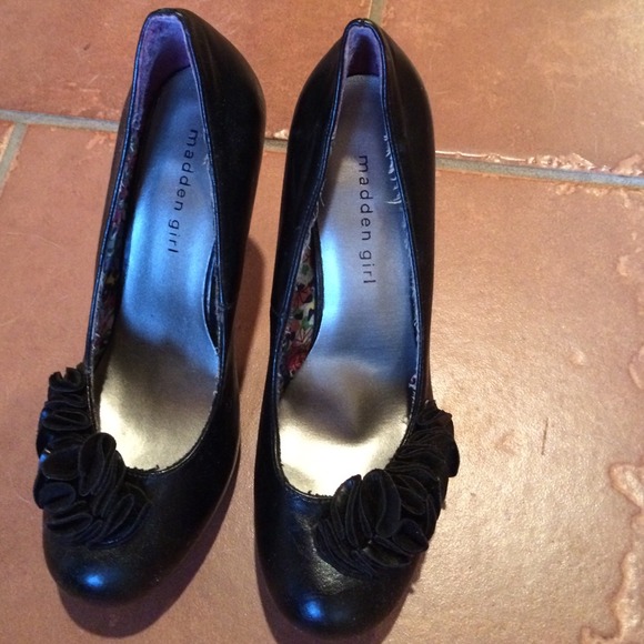 Madden Girl black heels