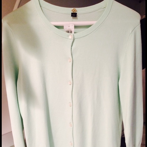 Adorable mint ann taylor cardigan!