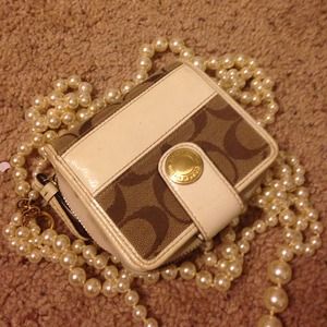 Coach wallet