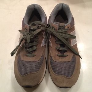 Hunter green New Balance shoes