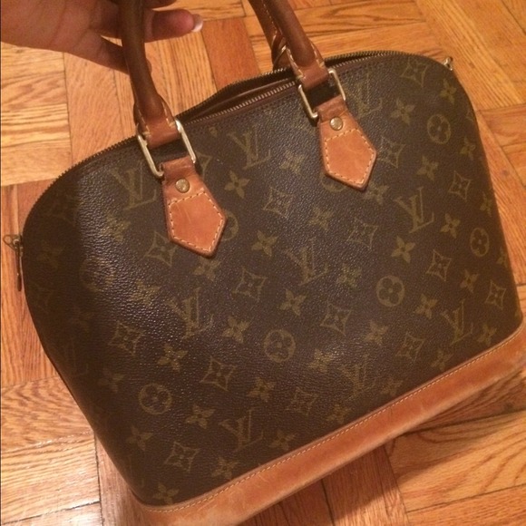 Louis Vuitton Alma AUTHENTIC