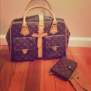 Large brown purse with Louis Vuitton pattern