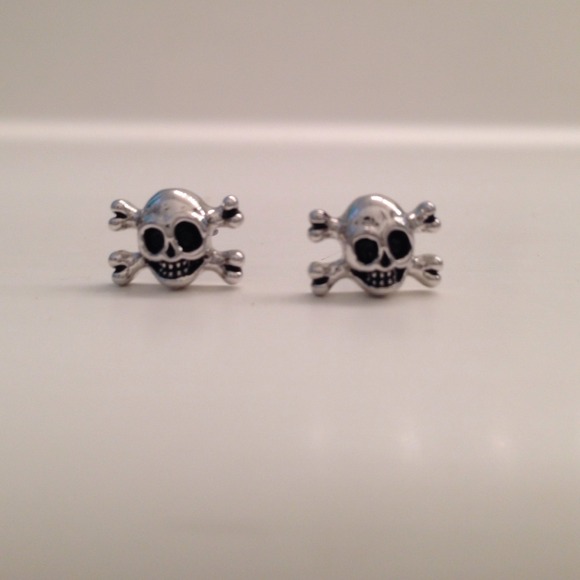 Skull Earrings