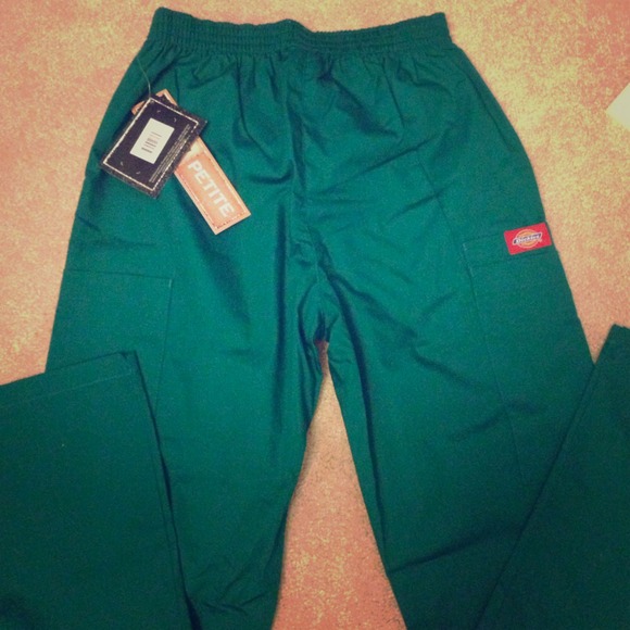 Medical scrubs dickies green xs