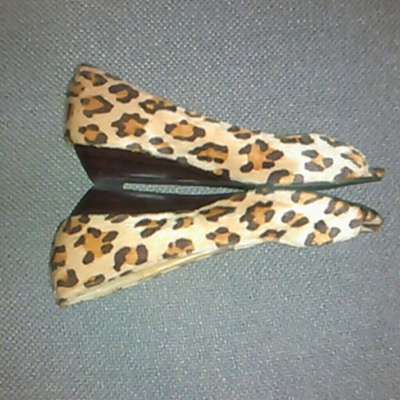 CUTE LEOPARD PEEP TOE.