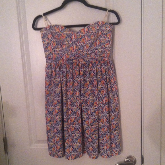 Forever 21 Strapless Dress - Picture 2 of 4