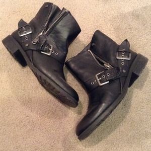 Moto ankle boots
