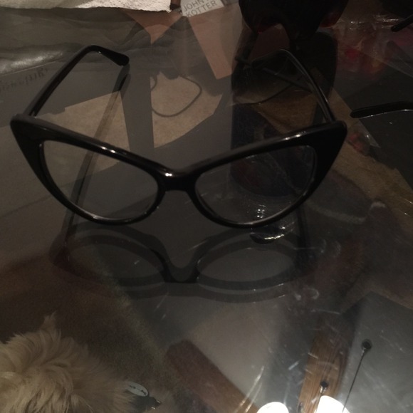 Black cat eye glasses