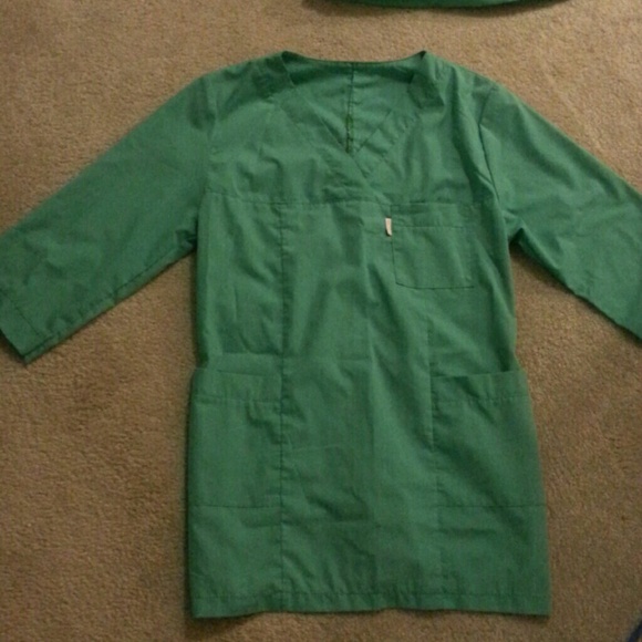 Scrub set. Can do 2 for 15$!!!