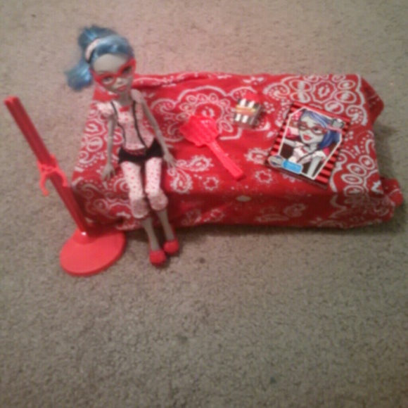 Monster high doll bundle