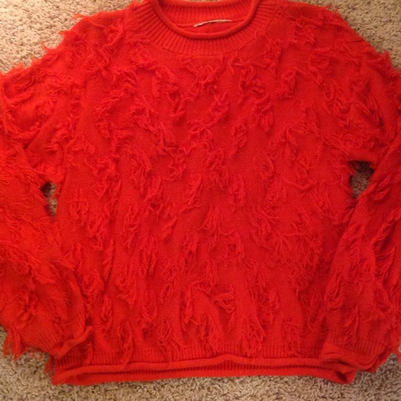 WARM FUZZY SWEATER