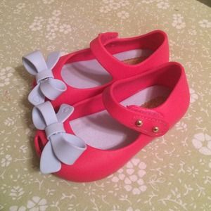 Mini Melissa Ultragirl Bow- toddler size 5