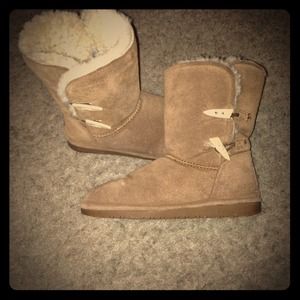 Bearpaw boots