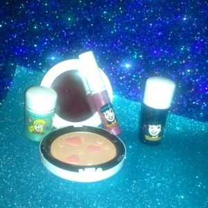 Limited edition Archie's Girls bundle trade va 180