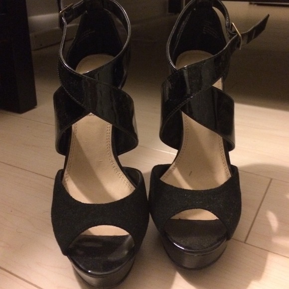 REDUCED- Steve Madden heels