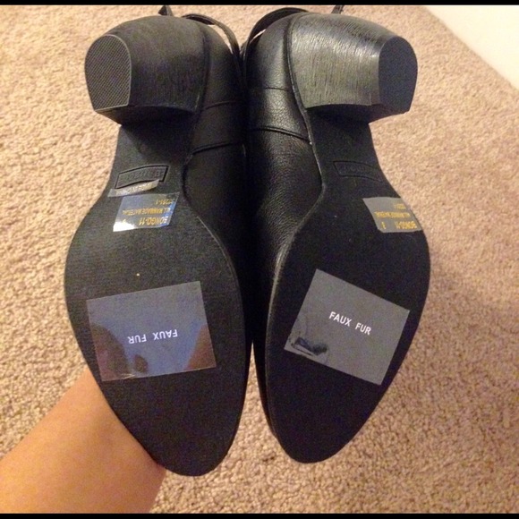 🚫SOLD ON VINTED🚫Tribal print round toe boots - Picture 3 of 3