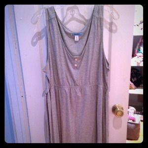 Old Navy Maternity dress and two maternity tshirts
