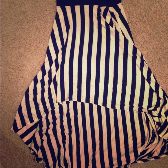 Hi-low vertical black and white striped skirt