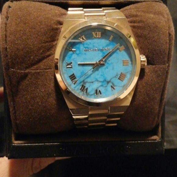 Watch - Picture 1 of 3