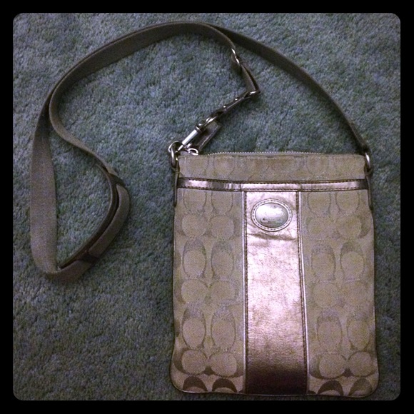 Grey/silver coach crossbody