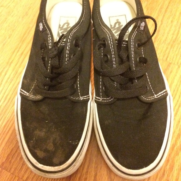 106 Vulcanized Black Vans