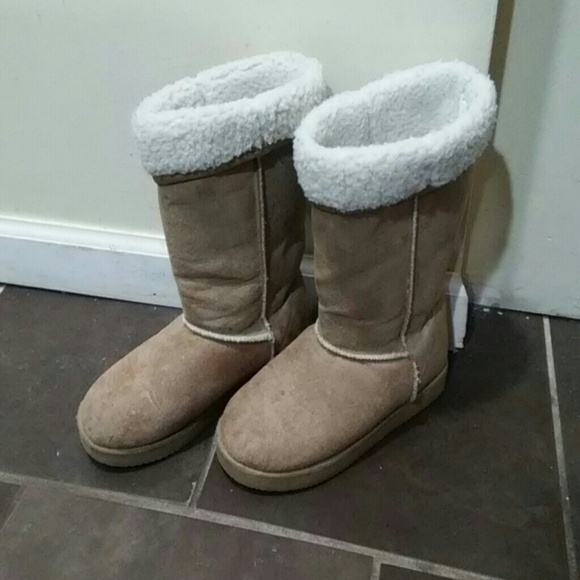 Airwalk Boots - Size 8 Airwalk Boots