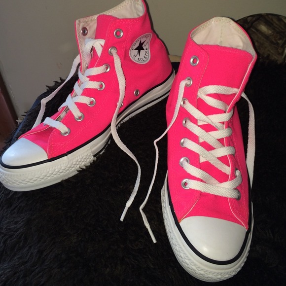 glow in the dark converse high tops