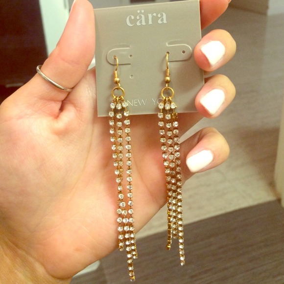 Dangling earrings