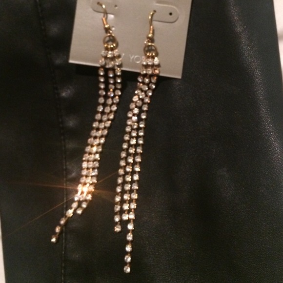 Dangling earrings - Picture 3 of 3