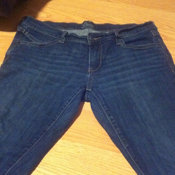 Skinny jeans