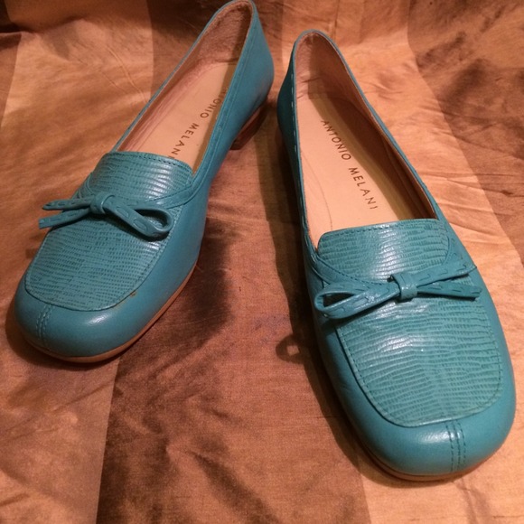 Antonio Melani Tiffany Blue Leather Flats SZ 7.5