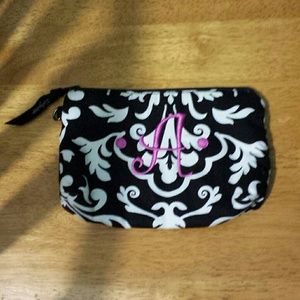 Thirty-one Damask A pouch