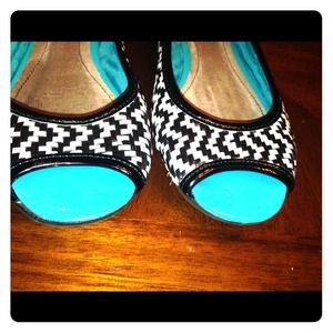 Black and white flats