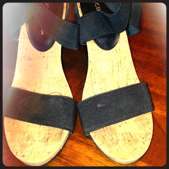 bcbg wedges