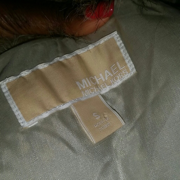 Michael Kors faux fur vest - Picture 3 of 3