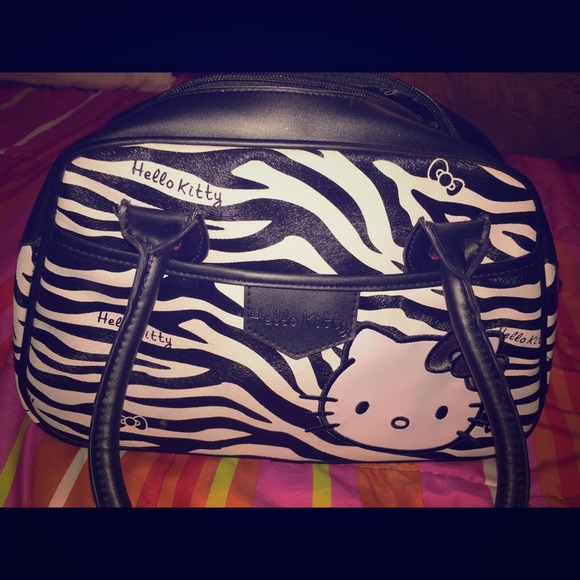 A handbag of hello kitty
